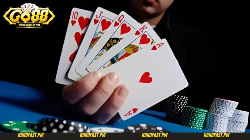 Cách Chơi Phỏm Go88 - Hướng Dẫn Cách Chơi Mới 2025 5 Cách chơi phỏm Go88 luôn thắng nhờ việc đọc bài đối thủ